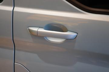 �������� ͼ��ŵ��V 2.4T 9�� 5.49�״��綯�ж���� ����ʱ��77.28kWhͼƬ