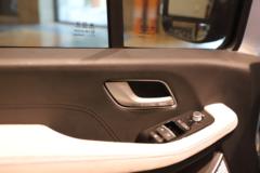 福田商务车 图雅诺大V 2.4T 9座 5.49米纯电动中顶轻客 宁德时代77.28kWh