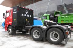 质子汽车 充电版 6X4 纯电动牵引车(SX4257MF4XBEVF1)256.43kWh