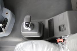 充电&nbsp;电动自卸车驾驶室图片