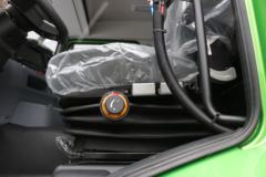 质子汽车 充电版 31T 8X4 7.2米纯电动自卸车(SX3317MF406XBEV1)256kWh