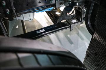 Զ�� ���G 25T 6X4 �״�ǣ����(JHC4250GM6N1)ͼƬ