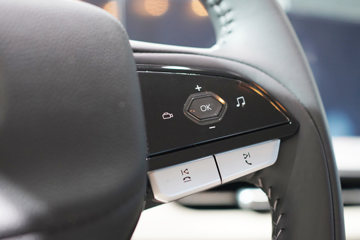 猎手&nbsp;皮卡驾驶室                                               图片