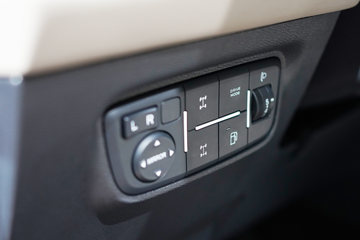 猎手&nbsp;皮卡驾驶室                                               图片