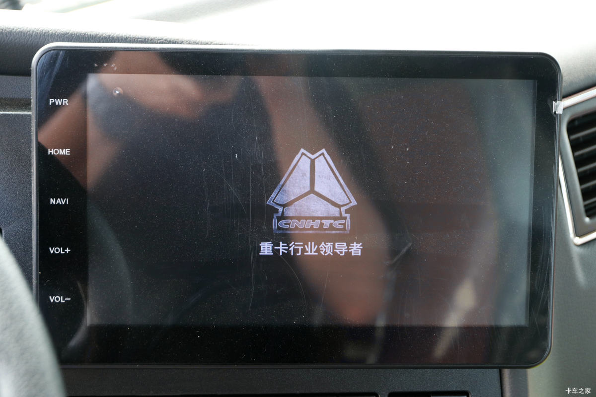 й HOWO TX7 ¬ 280 4X2 9.6ʽػʻ                                               