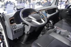 江淮 骏铃HV6 4.5T 4.015米插电式混合动力冷藏车(HFC5041XLCPHEV2Q)15.55kWh