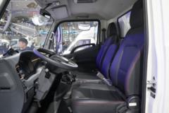 江淮 骏铃HV6 4.5T 4.015米插电式混合动力冷藏车(HFC5041XLCPHEV2Q)15.55kWh