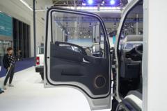 江淮 骏铃HV6 4.5T 4.015米插电式混合动力冷藏车(HFC5041XLCPHEV2Q)15.55kWh