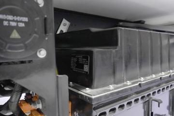 ���� ����HV6 4.5T 4.015�ײ��ʽ��϶�����س�(HFC5041XLCPHEV2Q)15.55kWhͼƬ