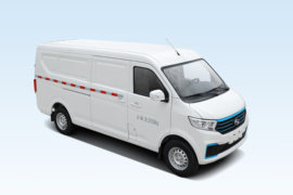 龙耀6S&nbsp;电动封闭厢货外观图片