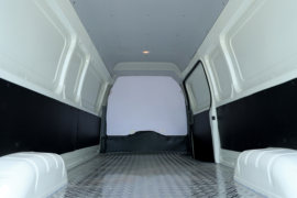 龙耀8S&nbsp;电动封闭厢货货厢图片