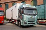 青岛解放 JH6 320马力 4X2 7.8米冷藏车