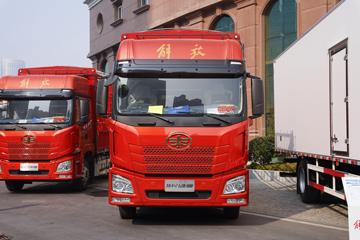 青岛解放 JH6 320马力 9.7米厢式载货车(法士特8档)
