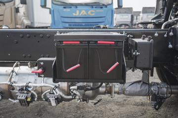 ���� ����˹V9 245���� 4X2 6.8����ʽ�ػ���(HFC5180XXYB90K1E2NS)ͼƬ