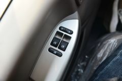 福田奥铃 智蓝EL 4.5T 4.14米单排纯电动厢式轻卡81.14kWh