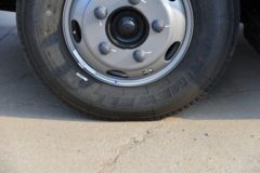 福田奥铃 智蓝EL 4.5T 4.14米单排纯电动厢式轻卡81.14kWh