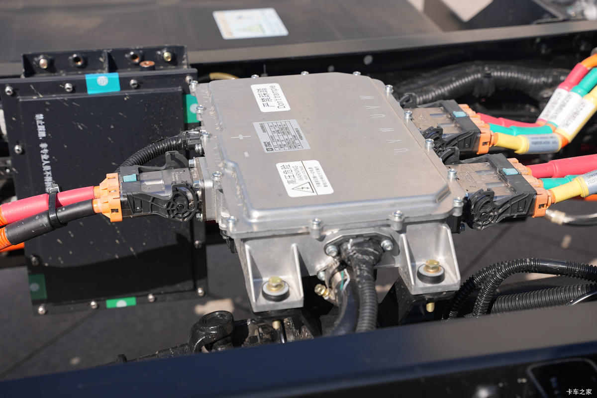 ��� ��6G 4.5T 4.16�׵��Ų��ʽ��϶�����ʽ�Ῠ13.616kWh����