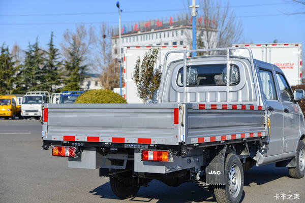 只要心动,立降0.5万!上海征程W1载货车系列优惠就在你身边