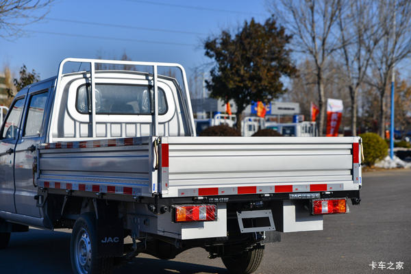 疯狂促销,直降0.5万!上海征程W1载货车系列优惠价