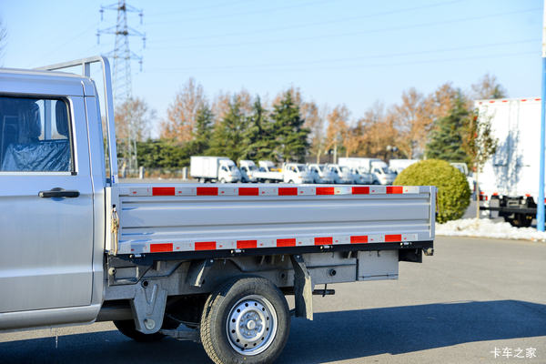 购征程W1载货车 享高达0.5万优惠