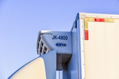 江淮 骏铃V6 152马力 4X2 4.015米冷藏车(HFC5048XLCB31K1C7S)