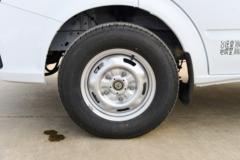 江铃汽车 福顺 2023款 146马力 3座 2.0T柴油 中轴中顶封闭货车