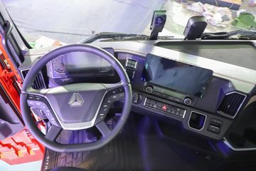 �й����� �ǵ¿�SITRAK G7H�ؿ� 840���� 6X4 AMT�Զ���ǣ����(Һ��)(ZZ4256Y344HF1B)ͼƬ