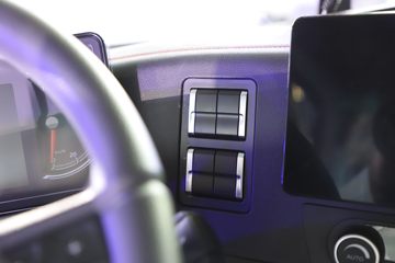 �й����� �ǵ¿�SITRAK G7H�ؿ� 840���� 6X4 AMT�Զ���ǣ����(Һ��)(ZZ4256Y344HF1B)ͼƬ