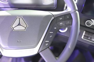 �й����� �ǵ¿�SITRAK G7H�ؿ� 840���� 6X4 AMT�Զ���ǣ����(Һ��)(ZZ4256Y344HF1B)ͼƬ