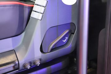 �й����� �ǵ¿�SITRAK G7H�ؿ� 840���� 6X4 AMT�Զ���ǣ����(Һ��)(ZZ4256Y344HF1B)ͼƬ