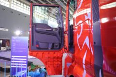 中国重汽 汕德卡SITRAK G7H重卡 840马力 6X4 AMT自动档牵引车(液缓)(ZZ4256Y344HF1B)