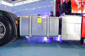 �й����� �ǵ¿�SITRAK G7H�ؿ� 840���� 6X4 AMT�Զ���ǣ����(Һ��)(ZZ4256Y344HF1B)ͼƬ