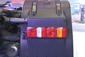 �й����� �ǵ¿�SITRAK G7H�ؿ� 840���� 6X4 AMT�Զ���ǣ����(Һ��)(ZZ4256Y344HF1B)ͼƬ