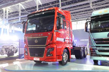 й ǵ¿SITRAK G7Hؿ 700 6X4 LNGԶǣ(ZZ4256Y384HF1LB)ͼƬ