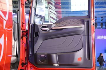 �й����� �ǵ¿�SITRAK G7H�ؿ� 700���� 6X4 LNG�Զ���ǣ����(ZZ4256Y384HF1LB)ͼƬ