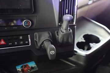 �й����� �ǵ¿�SITRAK G7H�ؿ� 700���� 6X4 LNG�Զ���ǣ����(ZZ4256Y384HF1LB)ͼƬ