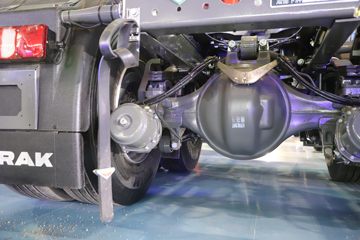 �й����� �ǵ¿�SITRAK G7H�ؿ� 700���� 6X4 LNG�Զ���ǣ����(ZZ4256Y384HF1LB)ͼƬ