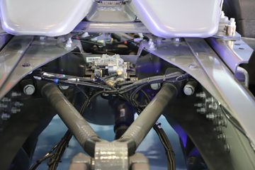 �й����� �ǵ¿�SITRAK G7H�ؿ� 700���� 6X4 LNG�Զ���ǣ����(ZZ4256Y384HF1LB)ͼƬ