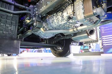 �й����� �ǵ¿�SITRAK G7H�ؿ� 700���� 6X4 LNG�Զ���ǣ����(ZZ4256Y384HF1LB)ͼƬ