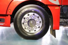 中国重汽 汕德卡SITRAK G7H重卡 700马力 6X4 LNG自动档牵引车(ZZ4256Y384HF1LB)
