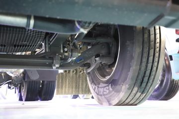 �й����� �ǵ¿�SITRAK G7H�ؿ� 700���� 6X4 LNG�Զ���ǣ����(ZZ4256Y384HF1LB)ͼƬ