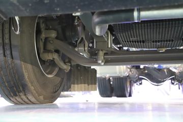 �й����� �ǵ¿�SITRAK G7H�ؿ� 700���� 6X4 LNG�Զ���ǣ����(ZZ4256Y384HF1LB)ͼƬ