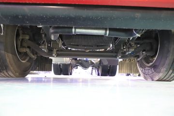 �й����� �ǵ¿�SITRAK G7H�ؿ� 700���� 6X4 LNG�Զ���ǣ����(ZZ4256Y384HF1LB)ͼƬ