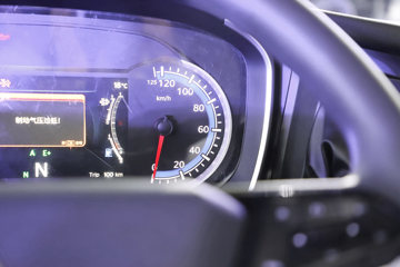 �й����� HOWO TH7�ؿ� 630���� 6X4 AMT�Զ���ǣ����(Һ��)ͼƬ