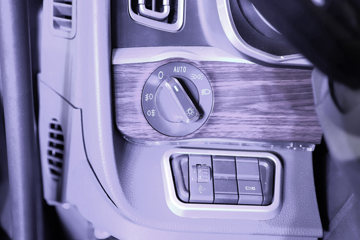 �й����� HOWO TH7�ؿ� 630���� 6X4 AMT�Զ���ǣ����(Һ��)ͼƬ