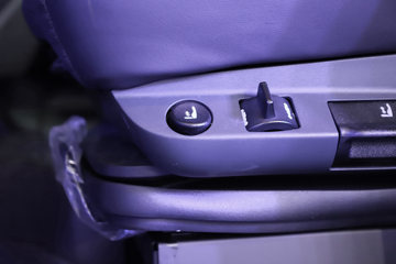 �й����� HOWO TH7�ؿ� 630���� 6X4 AMT�Զ���ǣ����(Һ��)ͼƬ