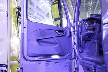 �й����� HOWO TH7�ؿ� 630���� 6X4 AMT�Զ���ǣ����(Һ��)ͼƬ