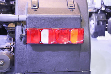 �й����� HOWO TH7�ؿ� 630���� 6X4 AMT�Զ���ǣ����(Һ��)ͼƬ