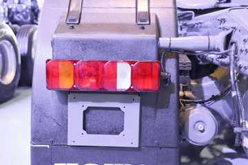 �й����� HOWO TH7�ؿ� 630���� 6X4 AMT�Զ���ǣ����(Һ��)ͼƬ