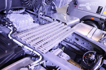 �й����� HOWO TH7�ؿ� 630���� 6X4 AMT�Զ���ǣ����(Һ��)ͼƬ